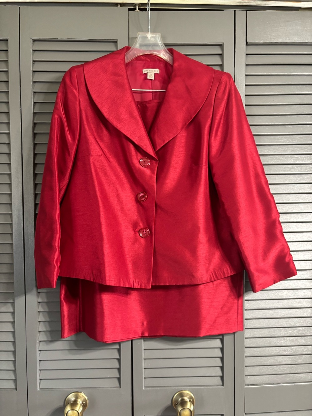 Kim Rogers Suit